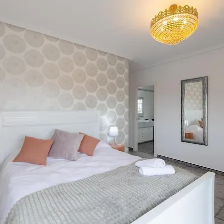 Fidalsa White House Complex Lägenhetshotell