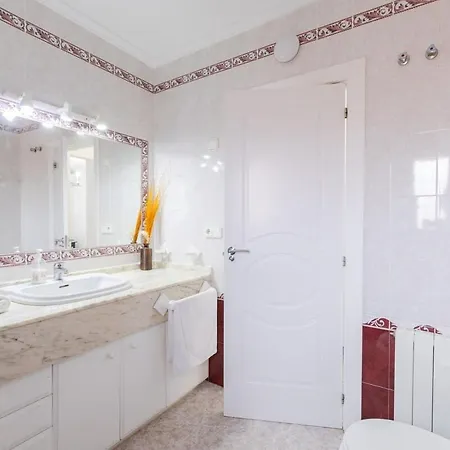 Fidalsa White House Complex