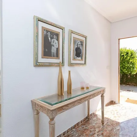 Fidalsa White House Premium Vila Tángel