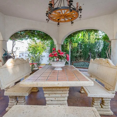 Fidalsa White House Premium Vila *