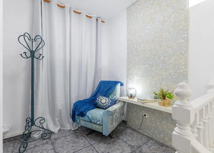 Vila Fidalsa White House Premium Tángel