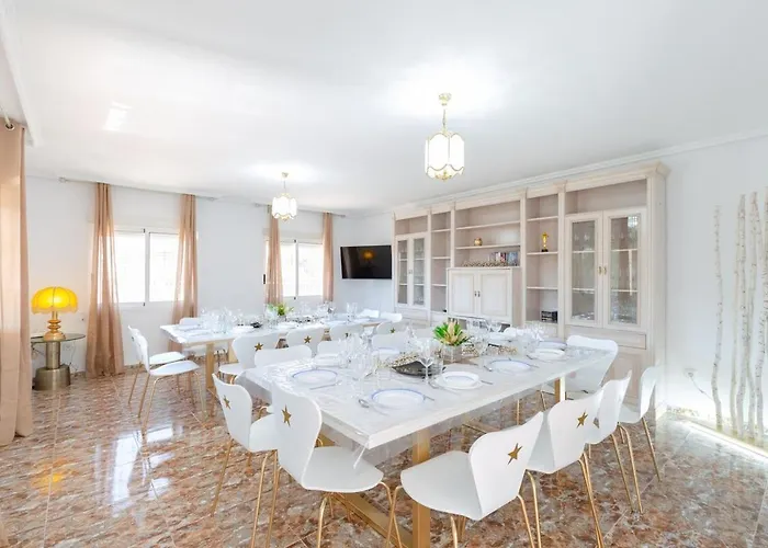 Fidalsa White House Premium Vila *