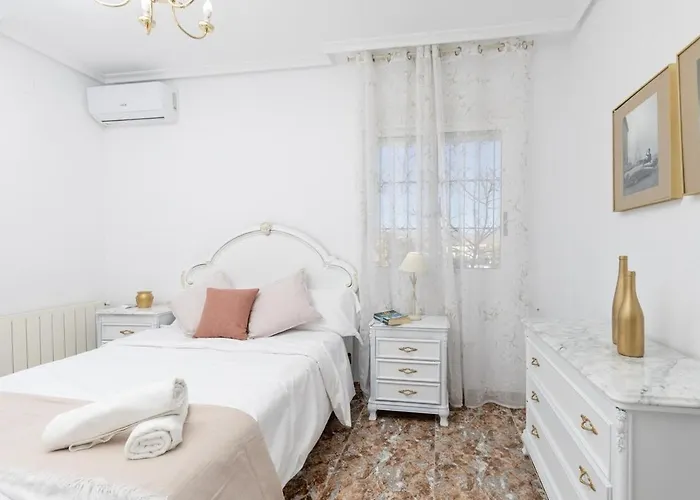 Fidalsa White House Premium Vila Tángel
