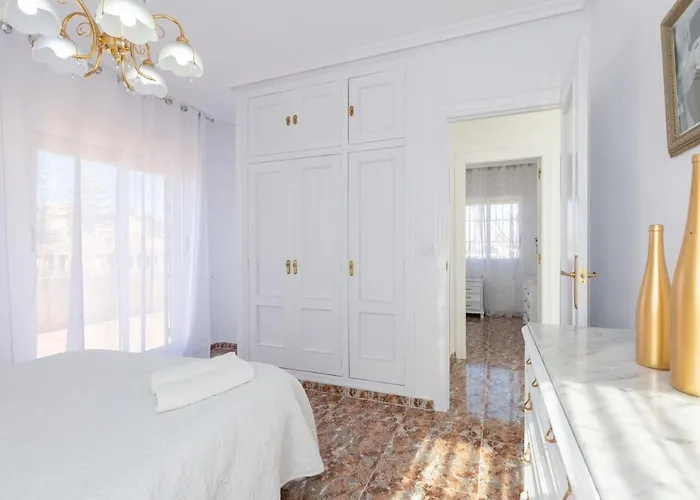 Vila Fidalsa White House Premium